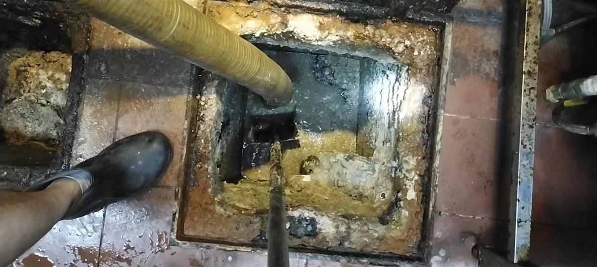 依安污水池清理一般都有毒气，怎么预防中毒呢？